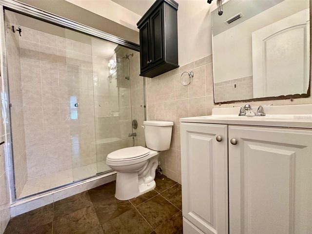 1119 BREEZE DRIVE, Largo, FL 33770