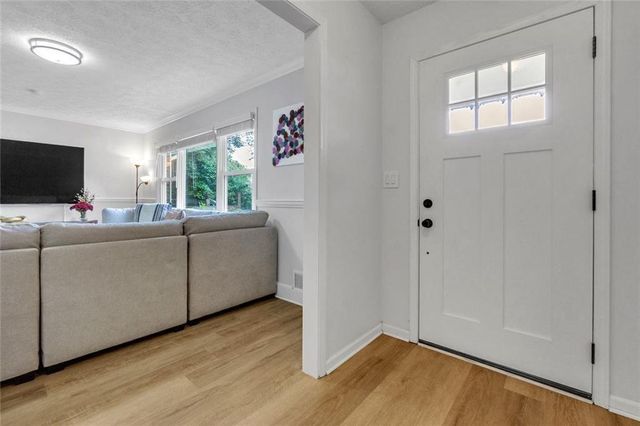 5800 Cedar SW Lane, Mableton, GA 30126