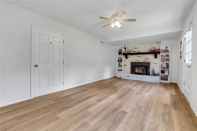 5800 Cedar SW Lane, Mableton, GA 30126