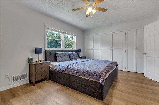 5800 Cedar SW Lane, Mableton, GA 30126