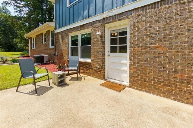 5800 Cedar SW Lane, Mableton, GA 30126