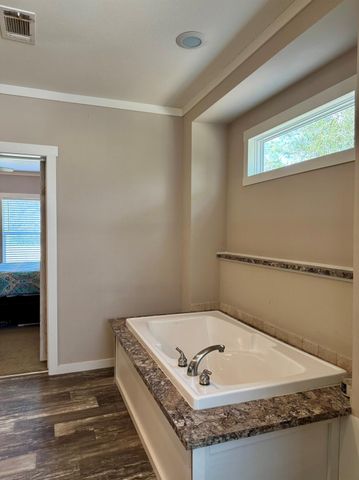 473 Firelane S, Livingston, TX 77351