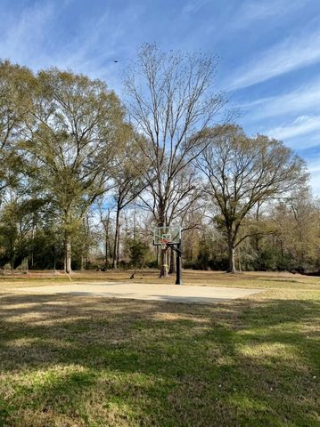 473 Firelane S, Livingston, TX 77351