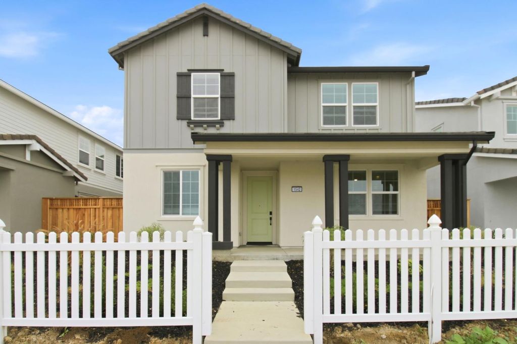 1542 N Central Parkway, Mountain House, CA 95391