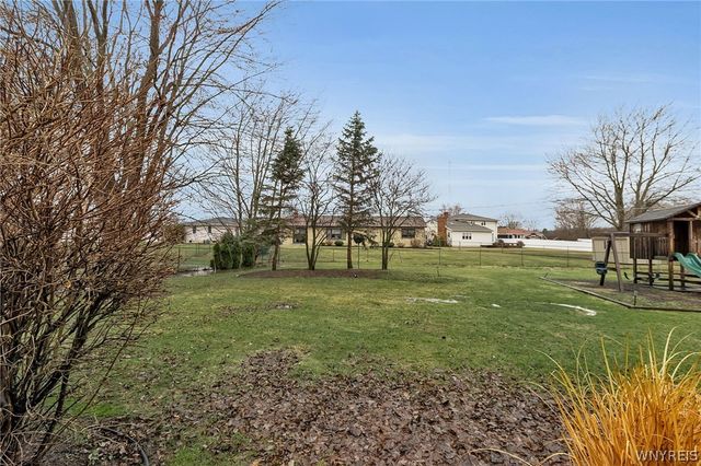 660 South Colony Road, Grand Island, NY 14072