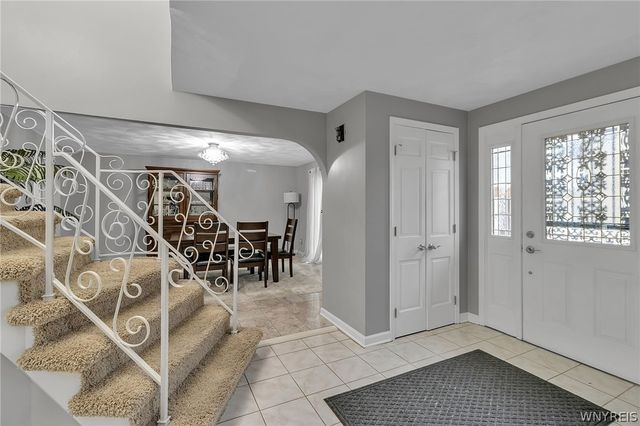 660 South Colony Road, Grand Island, NY 14072