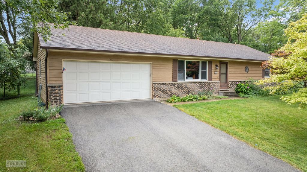 510 W Dolph Street, Yorkville, IL 60560