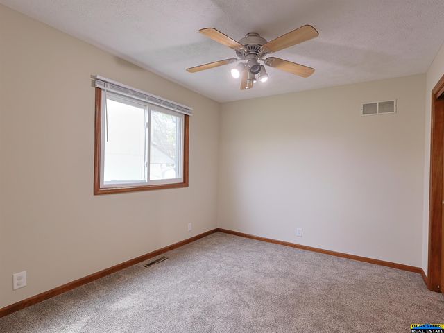 4417 S 149 Terrace, Omaha, NE 68137