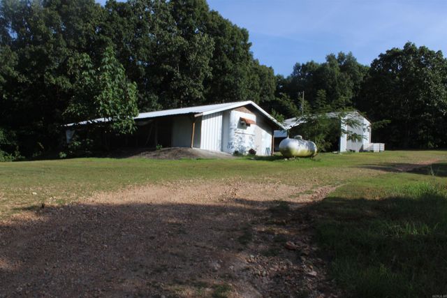 256 Grand Central Drive, Marshall, AR 72650
