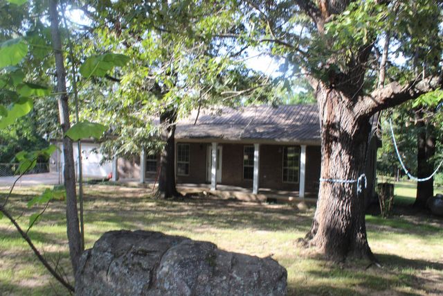 256 Grand Central Drive, Marshall, AR 72650