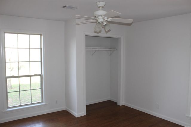 256 Grand Central Drive, Marshall, AR 72650