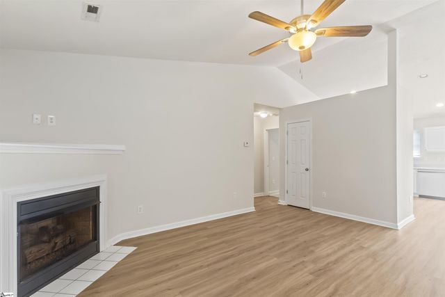 208 Mcconnell Road, Taylors, SC 29687