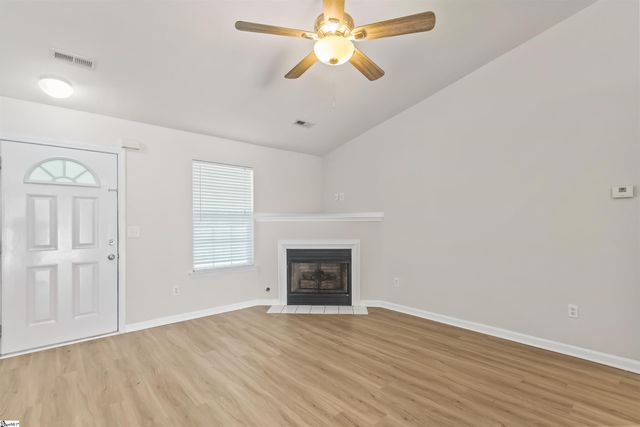 208 Mcconnell Road, Taylors, SC 29687
