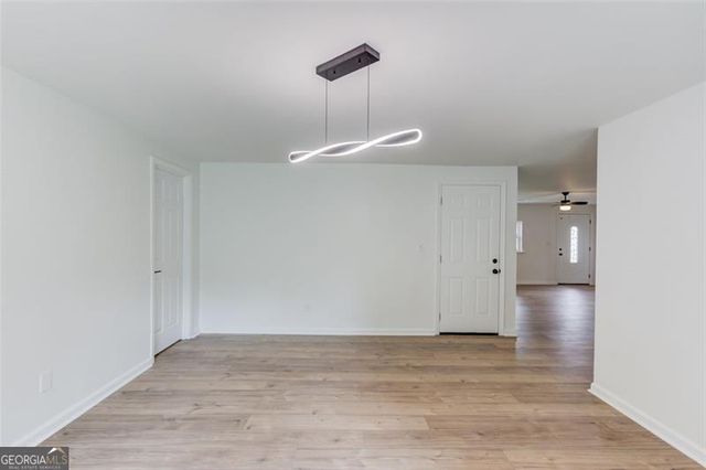 5266 LONG GREEN Lane, Stone Mountain, GA 30088