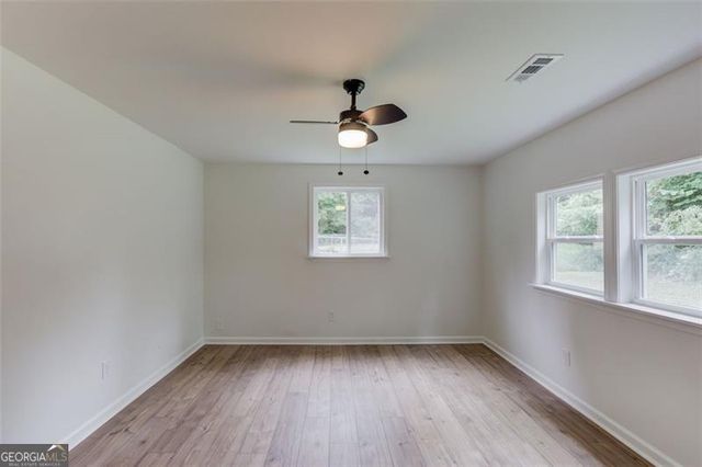 5266 LONG GREEN Lane, Stone Mountain, GA 30088