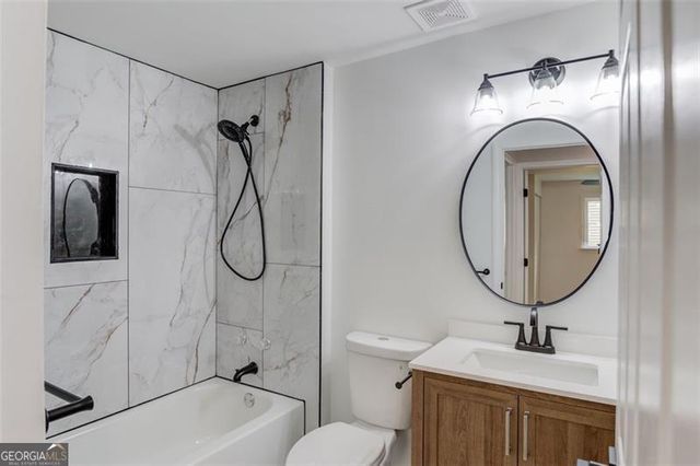 5266 LONG GREEN Lane, Stone Mountain, GA 30088