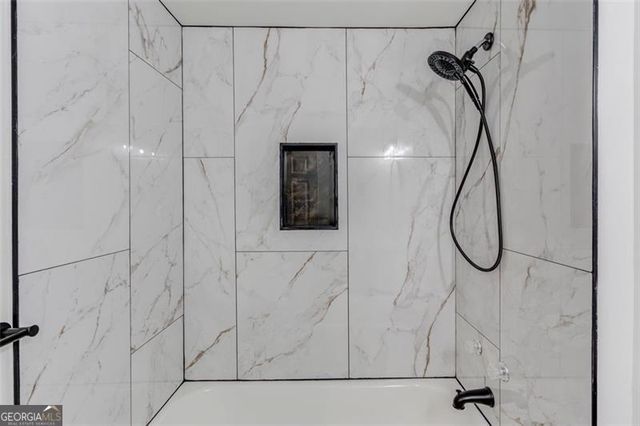 5266 LONG GREEN Lane, Stone Mountain, GA 30088