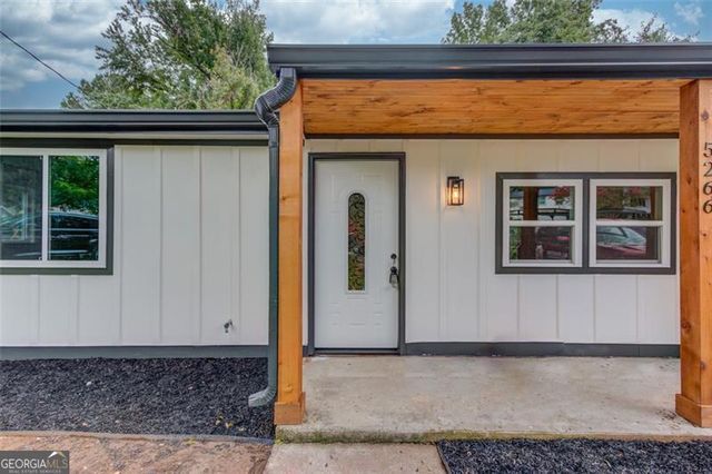 5266 LONG GREEN Lane, Stone Mountain, GA 30088