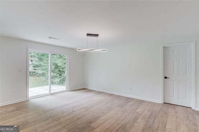 5266 LONG GREEN Lane, Stone Mountain, GA 30088