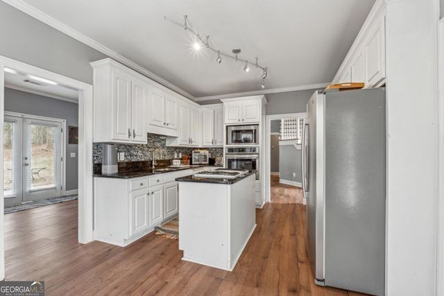 3207 Haleys Way SE, Conyers, GA 30013