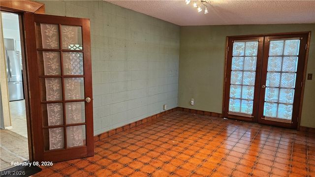 1047 Westminster Avenue, Las Vegas, NV 89119