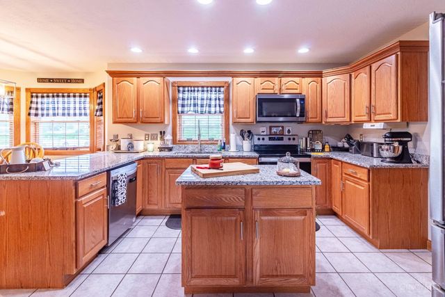 3942 Steam Furnace Road, Peebles, OH 45660