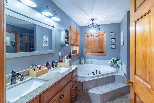 3942 Steam Furnace Road, Peebles, OH 45660