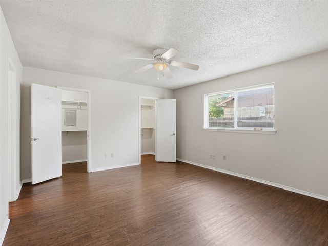 1373 Oakbluff Drive, Lancaster, TX 75146