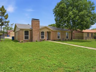 1373 Oakbluff Drive, Lancaster, TX 75146