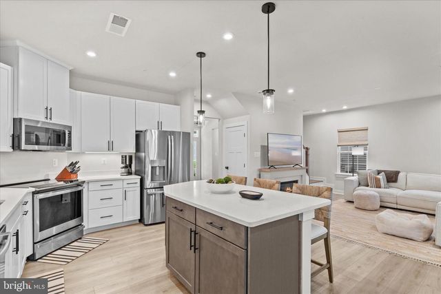 12105 LANDINGS BLVD, Berlin, MD 21811