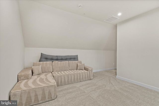 12105 LANDINGS BLVD, Berlin, MD 21811