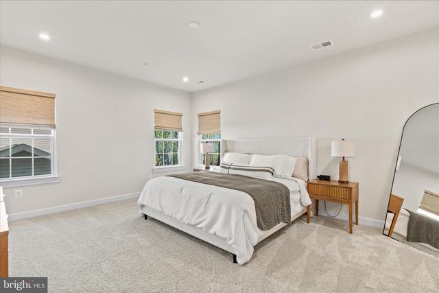 12105 LANDINGS BLVD, Berlin, MD 21811