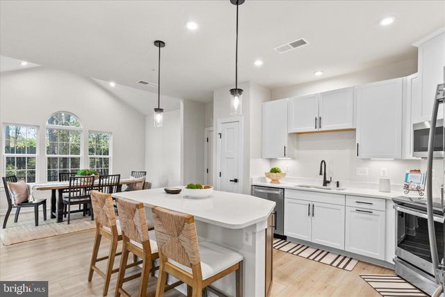 12105 LANDINGS BLVD, Berlin, MD 21811