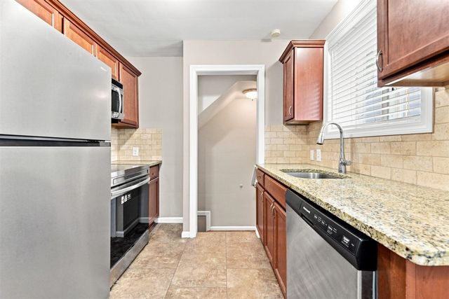 451 N Waverly Street, Dearborn, MI 48128