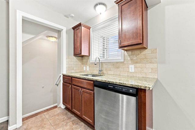 451 N Waverly Street, Dearborn, MI 48128