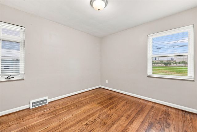 451 N Waverly Street, Dearborn, MI 48128