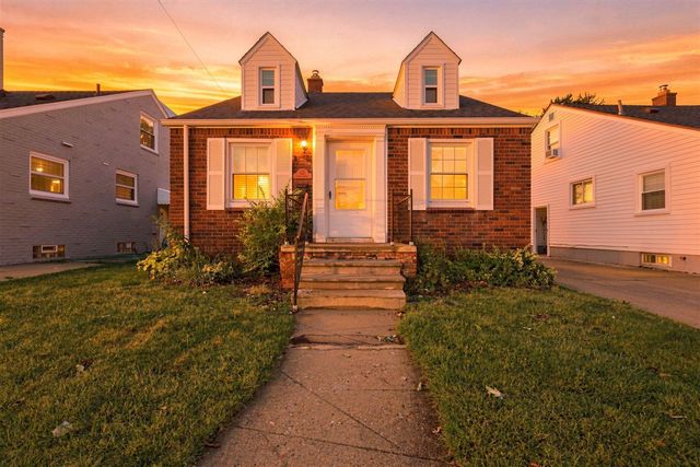 451 N Waverly Street, Dearborn, MI 48128