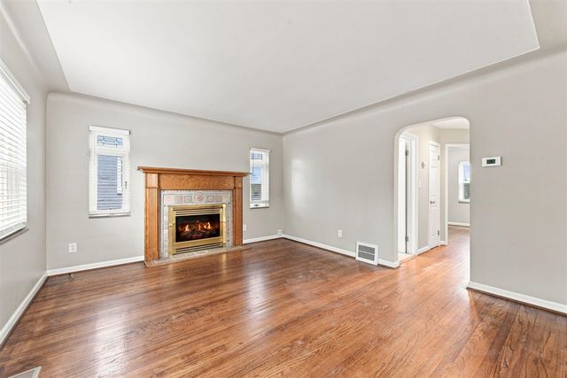 451 N Waverly Street, Dearborn, MI 48128
