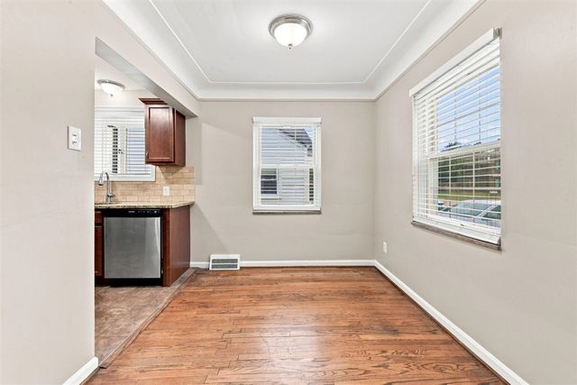 451 N Waverly Street, Dearborn, MI 48128
