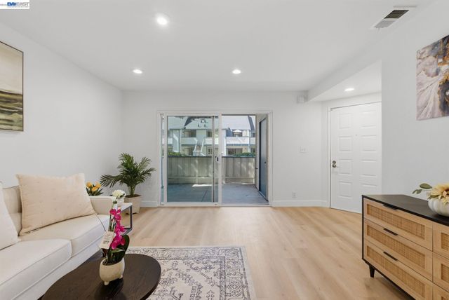 416 Sequim Cmn, Fremont, CA 94539