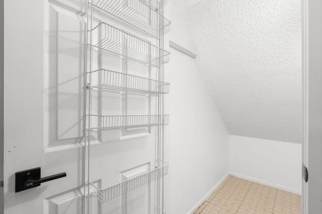 3053 N Oakland Forest Drive 102, Oakland Park, FL 33309