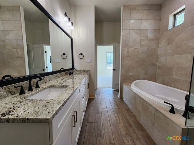 643 Bald Eagle Loop, Salado, TX 76571