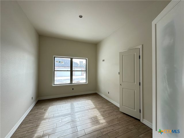 643 Bald Eagle Loop, Salado, TX 76571