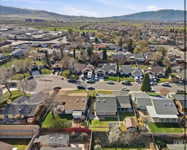 1320 El Rancho Drive, Tehachapi, CA 93561
