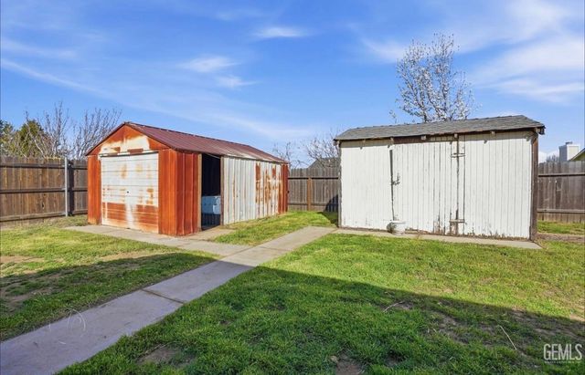 1320 El Rancho Drive, Tehachapi, CA 93561