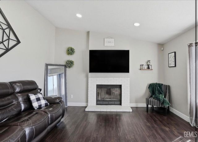 1320 El Rancho Drive, Tehachapi, CA 93561