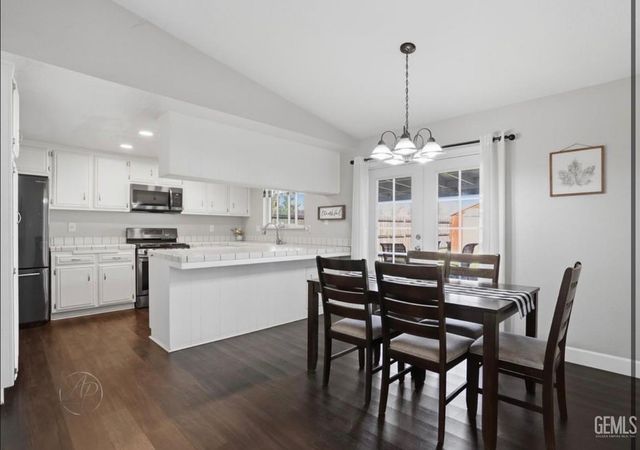 1320 El Rancho Drive, Tehachapi, CA 93561
