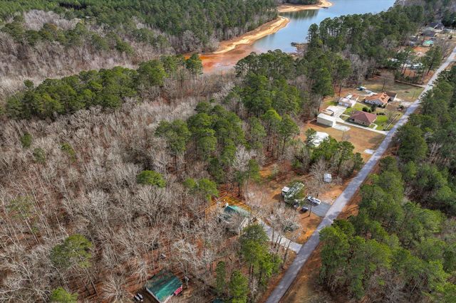 1442 Shore Line Drive, Tignall, GA 30668