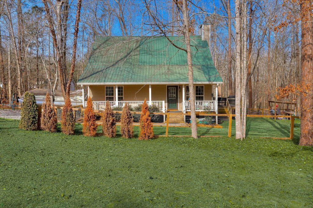 1442 Shore Line Drive, Tignall, GA 30668