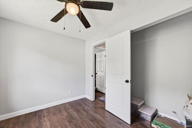 705 N Hanover Glen, Ellettsville, IN 47429